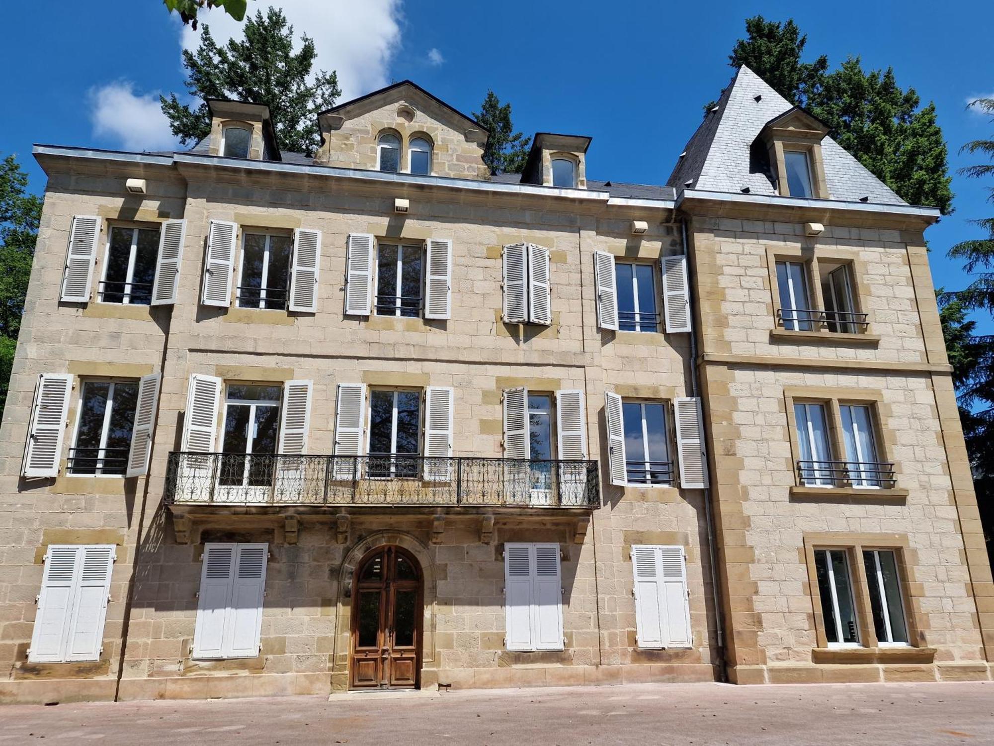 Chateau De Serignac Apartment Malemort Ngoại thất bức ảnh